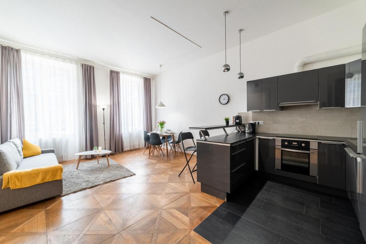 Exclusive Apartment Near Kafka'S Head 프라하 외부 사진
