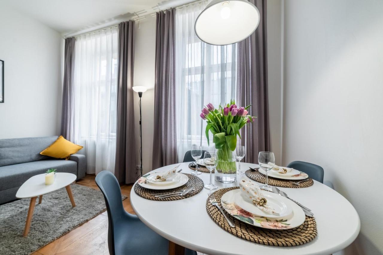 Exclusive Apartment Near Kafka'S Head 프라하 외부 사진
